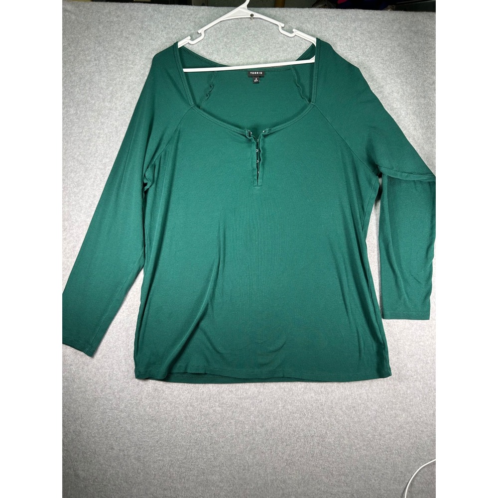 Torrid 4X Plus Green Ribbed Knit Top Hook Eye Long Sleeve Raglan Henley Blouse